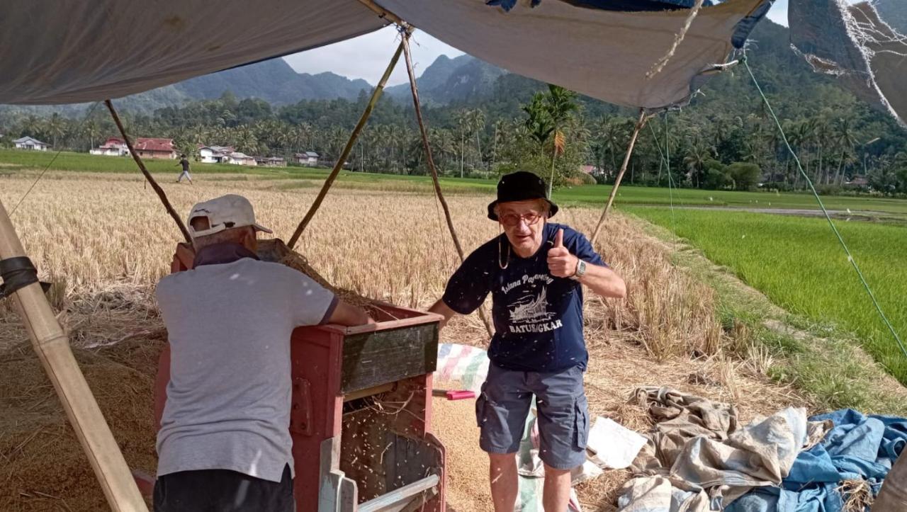 Rumah Gadang Tokama, Simarasok Baso Exterior foto