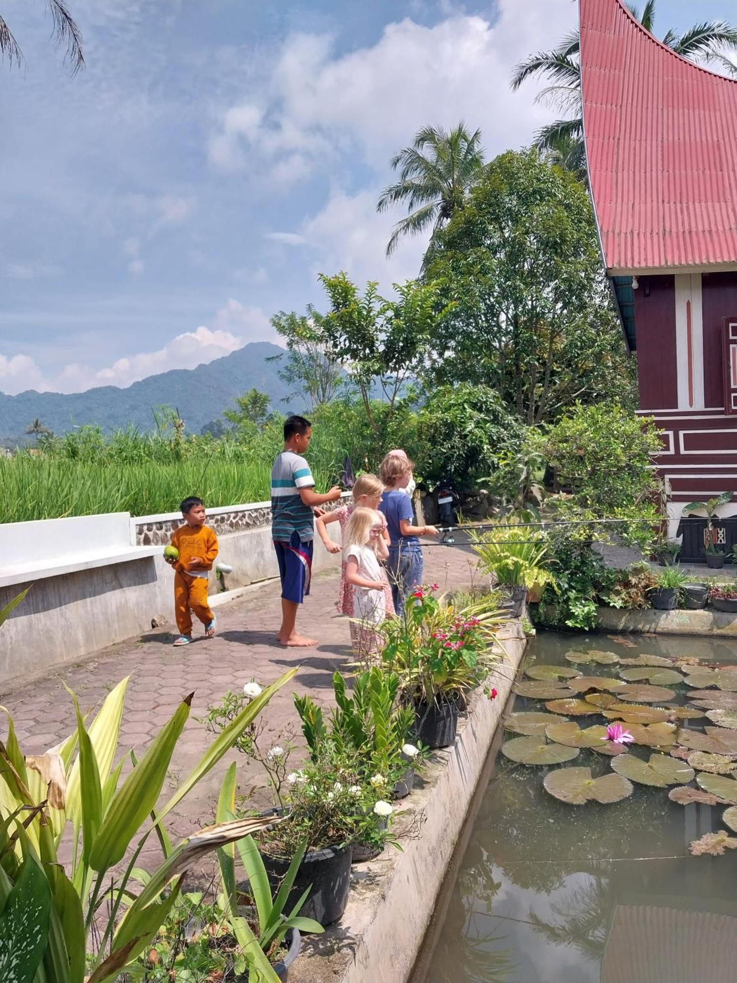 Rumah Gadang Tokama, Simarasok Baso Exterior foto